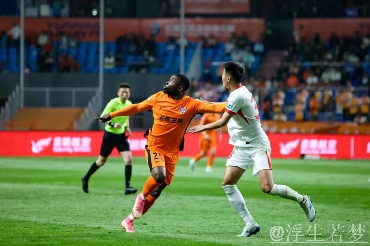 青岛西海岸0-0战平云南玉昆，中超联赛四轮未尝胜绩